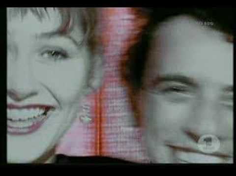 Deacon Blue  – Real Gone Kid – YouTube