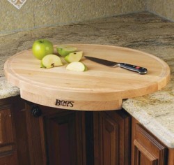 Corner Cutting Board.