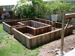 Learn How to Build A U-Shaped Raised Garden Bed | Home Design, Garden & Architecture Blog Ma ...