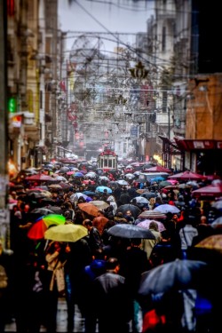 İstiklal Street Istanbul by Yaşar Koç