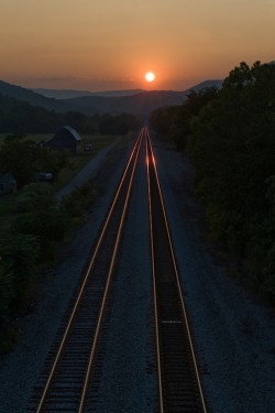 Train tracks to the sun