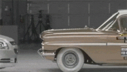 Crash test: Car from 2009 vs car from 1959.