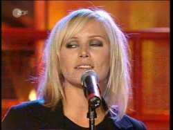 Tom Jones and Nina Persson Burning Down the House – YouTube