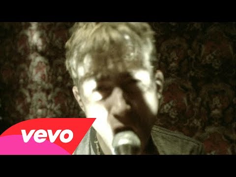 Blur – Song 2 – YouTube