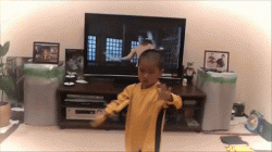 Bruce Wee 5 year old acting Bruce Lee’s nunchaku scene﻿