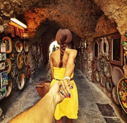 Distractify | This Guy’s Girlfriend Drags Him Around The World In 21 Gorgeous Photographs