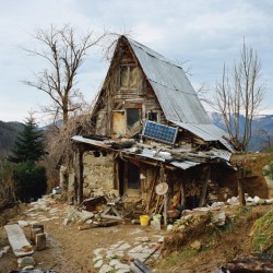 Photographer Captures People Living Away From Civilization In His 3-Year Journey Across Europe « ...