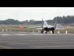 Spectacular Vertical Takeoff MiG-29 | МиГ-29 Вертикальный взлёт – YouTube