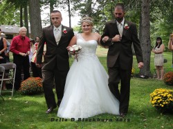 Dad surprises stepdad at daughter’s wedding — with both walking bride down aisle – T ...