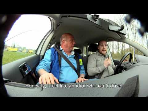 The impossible texting & driving test – YouTube