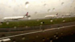 Delta Boeing 737 Struck By Lightning on the Taxiway