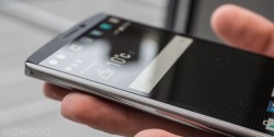 LG’s V10 Smartphone Is One Big Handful of Weird, But I Kind Of Love It