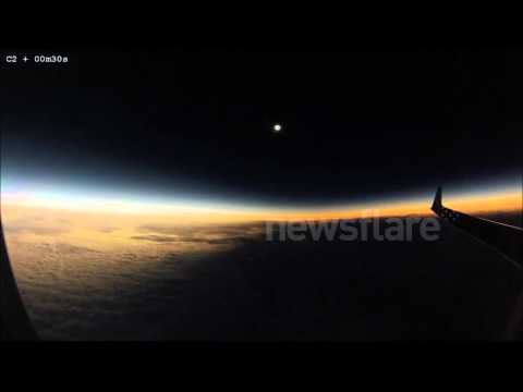 Moon shadow during total solar eclipse – YouTube