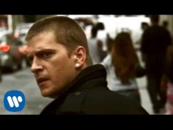 Rob Thomas – This Is How A Heart Breaks (Video) – YouTube