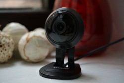 Samsung’s Smartcam HD Plus is like a Nest Cam that’s not shackled to the cloud | Ars Technica