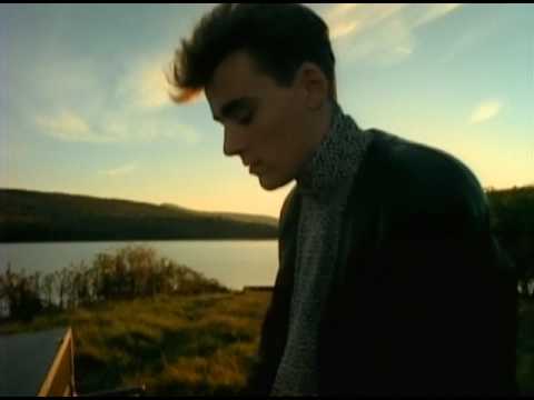 Simple Minds – Alive And Kicking – YouTube