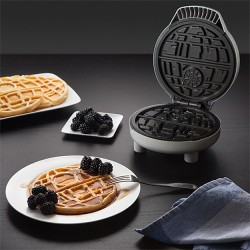 ‘Star Wars’ Death Star waffle maker is fully armed & operational – Robot 6 ...