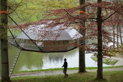 Dom’Up Suspension Style Treehouse Cabin | HiConsumption