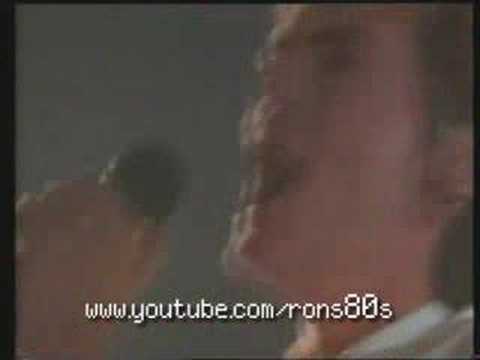 Feargal Sharkey – A Good Heart (Full Music Video) – YouTube