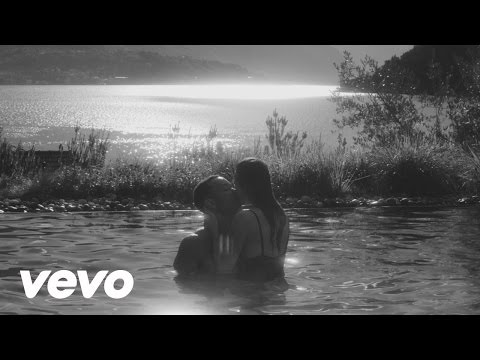 John Legend – All of Me – YouTube