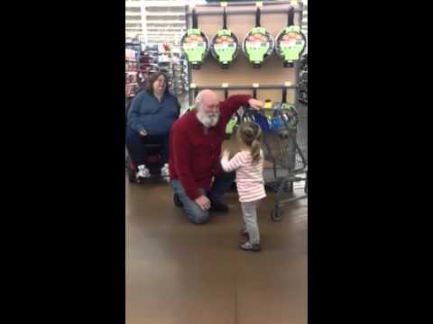 Little girl mistakes a shopper for Santa and he plays along! – YouTube