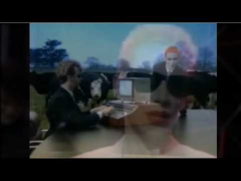 Eurythmics vs Bronski Beat – YouTube