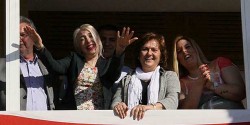 Woman sentenced to 11 months for alleged offensive hand gesture against Erdoğan