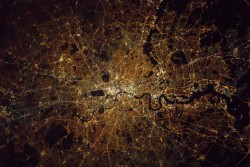 Astronaut Tim Peake Tweets Amazing Photo Of London From Space