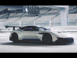 Aston Martin Vulcan Hits The Track – Top Gear Magazine – YouTube