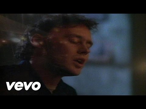 Bruce Hornsby & the Range – Mandolin Rain – YouTube