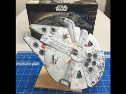 Complete Build and review of the Bandai  1/144  Star Wars Millennium  Falcon The Force Awakens & ...