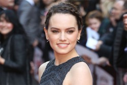 Daisy Ridley Confirms Talks for Tomb Raider Reboot – ComingSoon.net