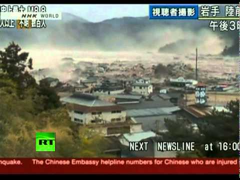 3:35pm Tsunami hits land: Less than an hour after the quake, 9 meter (30 ft) waves destroy towns along the country’s east coast.