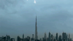 A Spectacular Lightning Show Splinters Across the Skies Over Dubai