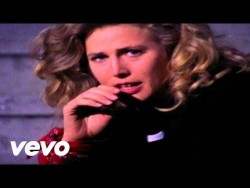 Sophie B. Hawkins – As I Lay Me Down – YouTube