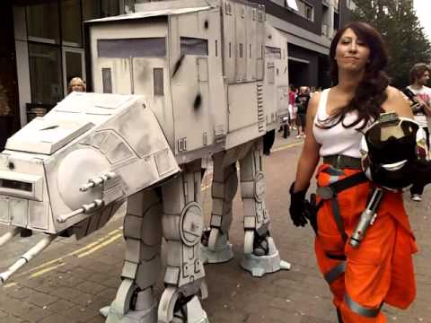 At-At Imperial Walker – Paul Saunby  Manchester Comic Con 2013 – YouTube