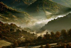 Every Morning This Man Hikes Up The Transylvanian Mountains To Capture The Stunning Sunrise Over ...
