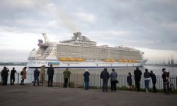 The world’s largest cruise ship and its supersized pollution problem | Environment | The G ...