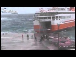 Greek Island Ferry Flawlessly Executes Heavy Seas Med Moor AGAIN!) – YouTube