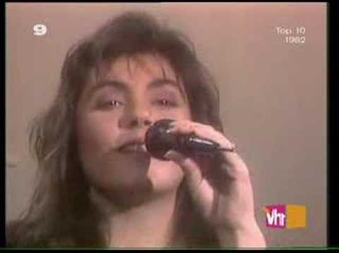Laura Branigan – Gloria [1982] – YouTube