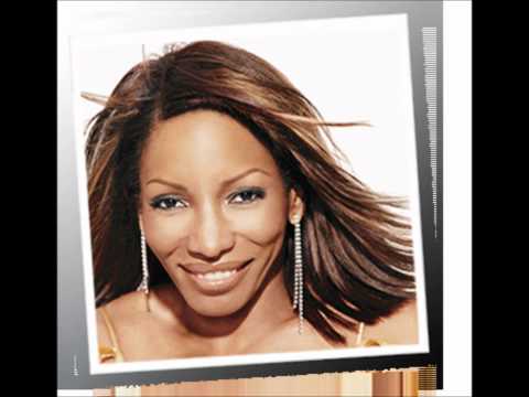 Stephanie Mills-Never Knew Love Like This Before – YouTube