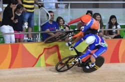 Sport picture of the day: Laurine van Riessen’s spectacular evasive action

Laurine van Ri ...