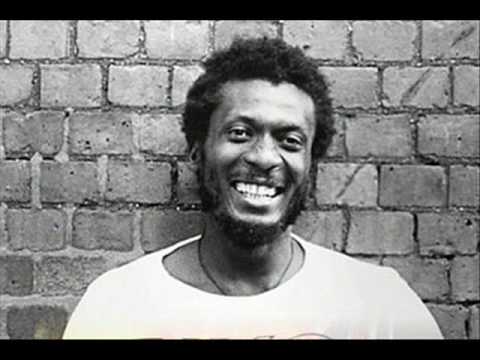 Jimmy Cliff – Many Rivers To Cross – YouTube