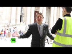 “May’s treating Brexit like hostage situation” – Jonathan Pie – Yo ...