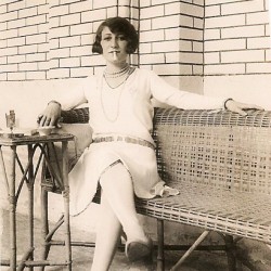 Iraqi woman in Baghdad in 1929, oh how far we have come, oh, wait …