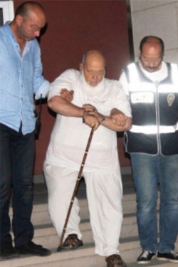 80-year-old man with walking stick handcuffed over Gülen links – Turkish Minute