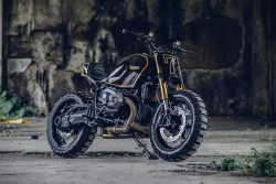 BMW R nineT Snickers by Onehandmade | HiConsumption