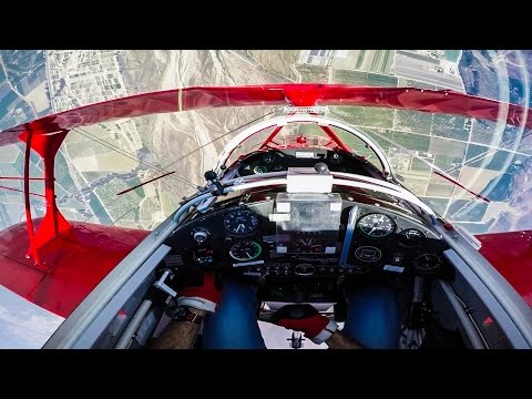 GoPro Awards: Insane Inverted Flight with Spencer Suderman – YouTube