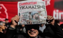 Turkey’s crackdown on Cumhuriyet shows true extent of Erdogan’s wrath | Media | The Guardian