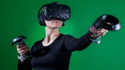 Dev Makes VR Breakthrough While Playing With Two Vives